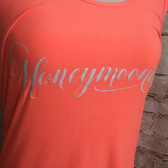 Honeymooning Tank - Picture 4 of 7